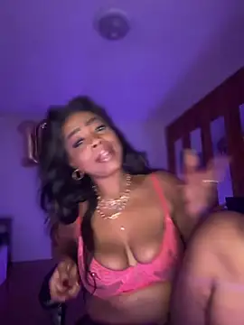 Snapshot of Blazerina chatting on 11/09/25, 11:19 Blazerina online show from 11/09/25, 11:19