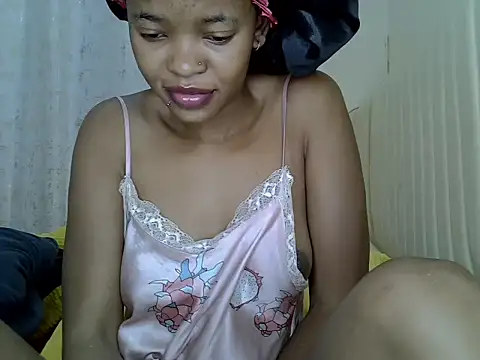Snapshot of pretty_betty chatting on 05/14/26, 10:55 pretty betty online show from 05/14/26, 10:55