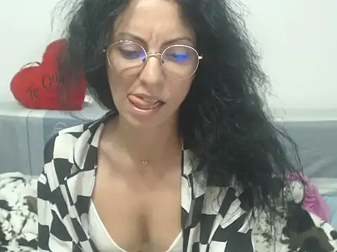Emmatoo online show from 05/24/26, 12:48