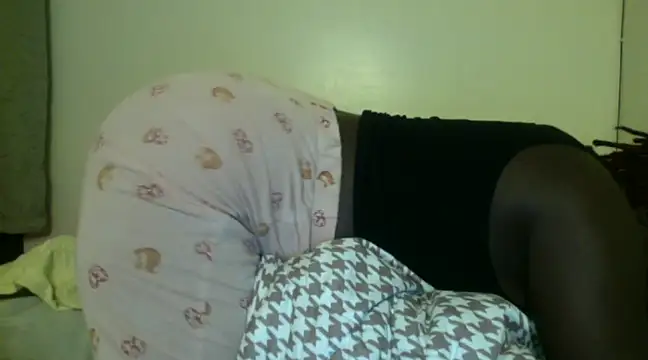 Snapshot of Sexxywetpussy chatting on 03/10/25, 01:10 Sexxywetpussy online show from 03/10/25, 01:10