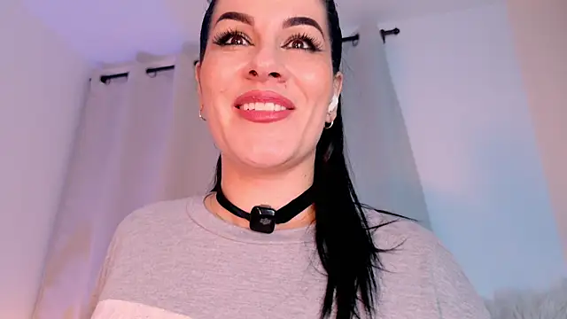 Pamela Rosal online show from 06/11/26, 12:32