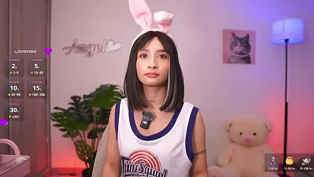 Angeeel  online show from 10/23/25, 02:55