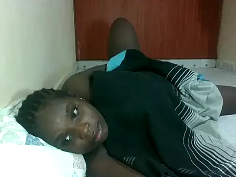 hotebbbyy online show from 05/04/26, 07:04