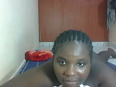hotebbbyy online show from 05/05/26, 07:22