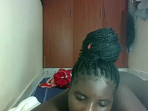 hotebbbyy online show from 05/14/26, 12:28