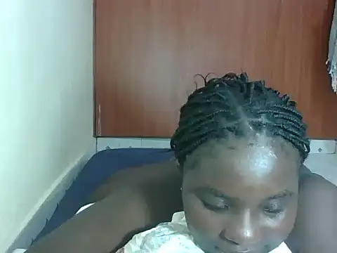 hotebbbyy online show from 05/20/26, 03:45