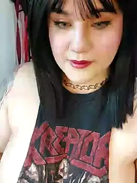 Snapshot of ItsNaiixa chatting on 10/04/25, 10:41 ItsNaiixa online show from 10/04/25, 10:41