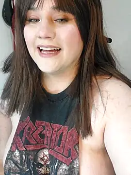 Snapshot of ItsNaiixa chatting on 10/18/25, 11:16 ItsNaiixa online show from 10/18/25, 11:16