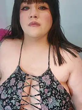 Snapshot of ItsNaiixa chatting on 11/30/25, 06:56 ItsNaiixa online show from 11/30/25, 06:56