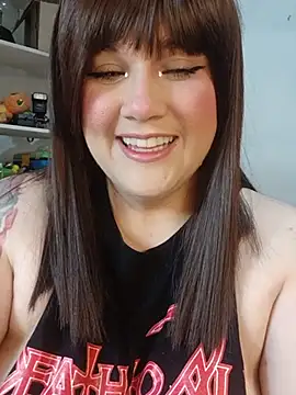 ItsNaiixa online show from 06/13/26, 01:36