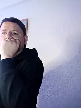 Snapshot of lobito1997 chatting on 03/16/25, 01:17 lobito1997 online show from 03/16/25, 01:17