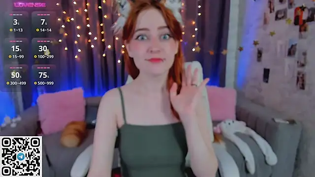 Moxy Foxy online show from 02/18/25, 01:21