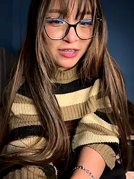 Snapshot of Lily_candy_X chatting on 11/15/25, 05:38 Lily candy X online show from 11/15/25, 05:38