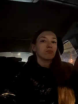 Snapshot of KateRedgar chatting on 11/11/25, 03:23 KateRedgar online show from 11/11/25, 03:23
