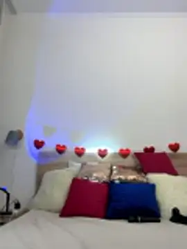 Snapshot of KateRedgar chatting on 02/15/26, 01:52 KateRedgar online show from 02/15/26, 01:52