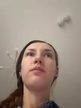 Snapshot of KateRedgar chatting on 03/19/26, 01:59 KateRedgar online show from 03/19/26, 01:59