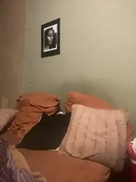 Snapshot of Moorella1 chatting on 11/23/25, 04:40 Moorella1 online show from 11/23/25, 04:40