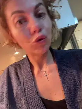 tanyagrey online show from 11/06/25, 07:20