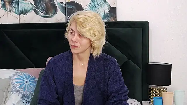 Snapshot of tanyagrey chatting on 02/12/26, 06:41 tanyagrey online show from 02/12/26, 06:41