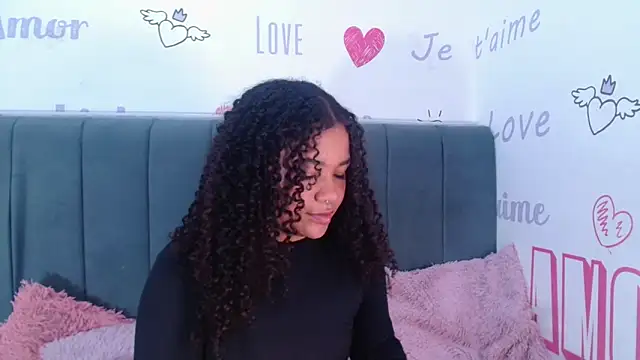 Snapshot of KittyBrookex chatting on 10/27/25, 07:40 KittyBrookex online show from 10/27/25, 07:40
