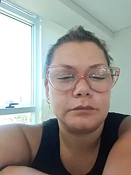 Snapshot of agatadominatrix1 chatting on 12/26/24, 02:27 agatadominatrix1 online show from 12/26/24, 02:27
