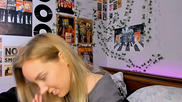 AliciaParkerf online show from 12/13/24, 03:27
