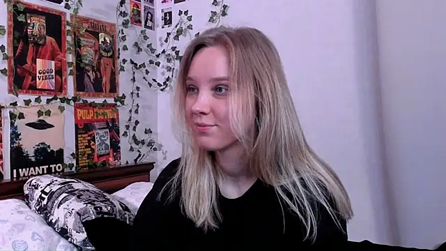 AliciaParkerf online show from 12/24/24, 12:22
