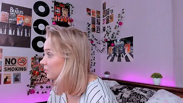 AliciaParkerf online show from 01/20/25, 11:43