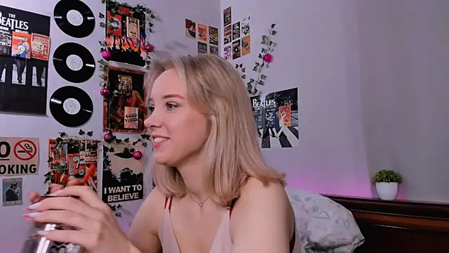 AliciaParkerf online show from 02/01/25, 11:48