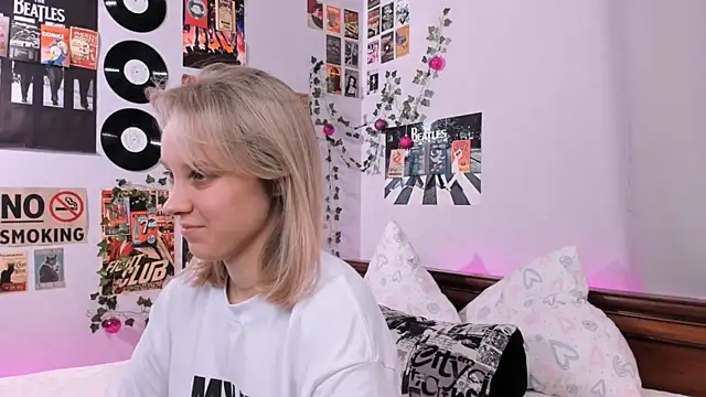AliciaParkerf online show from 02/18/25, 08:14