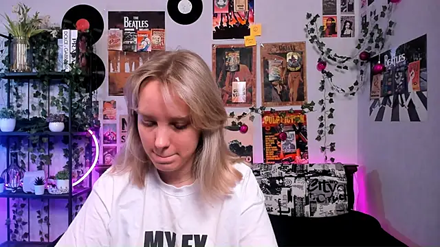AliciaParkerf online show from 03/15/25, 08:32