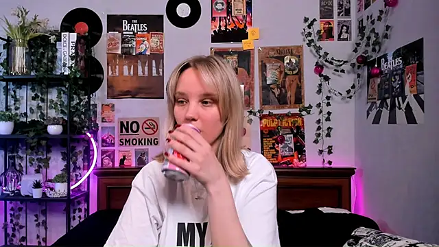 AliciaParkerf online show from 03/15/25, 11:39