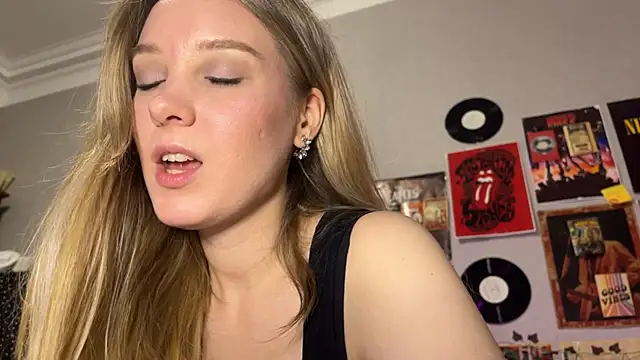 AliciaParkerf online show from 09/11/25, 10:21