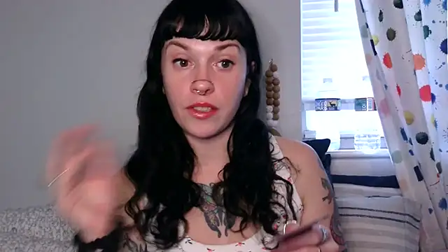 Snapshot of Marcelinegoddess chatting on 01/14/26, 04:01 Marcelinegoddess online show from 01/14/26, 04:01