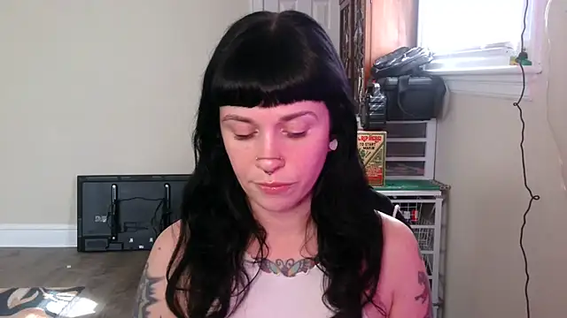 Snapshot of Marcelinegoddess chatting on 02/26/26, 04:50 Marcelinegoddess online show from 02/26/26, 04:50