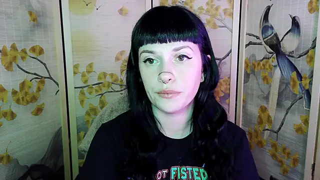 Snapshot of Marcelinegoddess chatting on 03/06/26, 04:31 Marcelinegoddess online show from 03/06/26, 04:31
