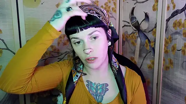 Snapshot of Marcelinegoddess chatting on 03/24/26, 03:11 Marcelinegoddess online show from 03/24/26, 03:11