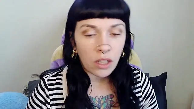 Snapshot of Marcelinegoddess chatting on 03/28/26, 05:34 Marcelinegoddess online show from 03/28/26, 05:34