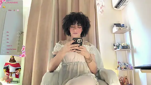 Snapshot of BarbieVenus chatting on 01/28/25, 03:25 BarbieVenus online show from 01/28/25, 03:25