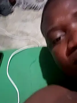 Snapshot of Algenis1232 chatting on 10/16/25, 05:30 Algenis1232 online show from 10/16/25, 05:30