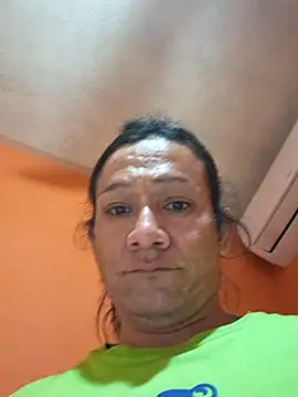 miicheele32 online show from 11/28/25, 02:25