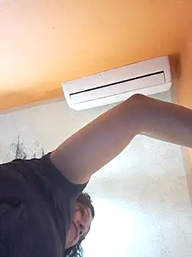 miicheele32 online show from 11/30/25, 08:18