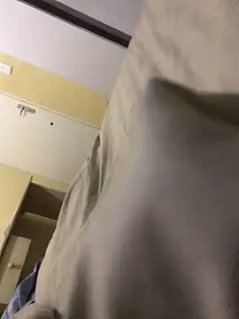 Snapshot of SmallGoodNutts chatting on 09/15/25, 03:17 SmallGoodNutts online show from 09/15/25, 03:17