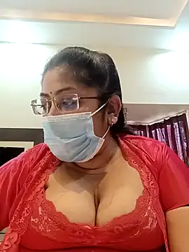 LAVERNIYA  online show from 01/02/25, 10:48