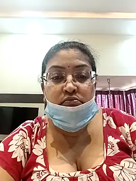 LAVERNIYA  online show from 01/03/25, 09:47