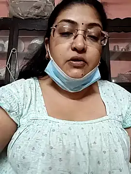 LAVERNIYA  online show from 01/11/25, 01:32