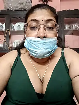 LAVERNIYA  online show from 02/12/25, 06:40