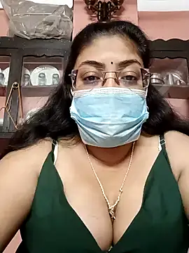 LAVERNIYA  online show from 02/13/25, 07:10