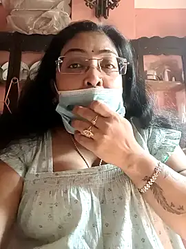 LAVERNIYA  online show from 02/14/25, 05:30