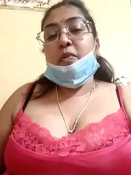 LAVERNIYA  online show from 02/15/25, 02:33